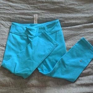 ivivva bright blue crops